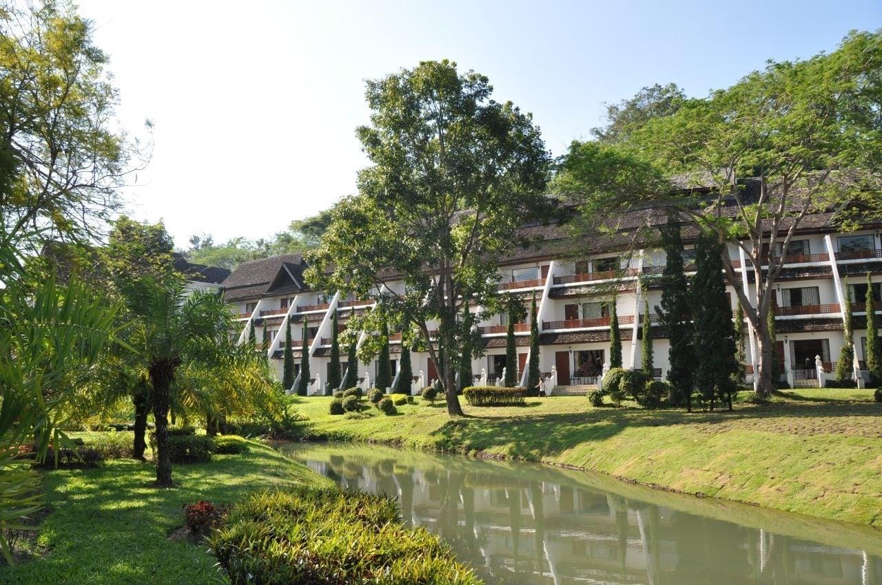 Suan Bua Hotel & Resort Ban Pong  Dış mekan fotoğraf