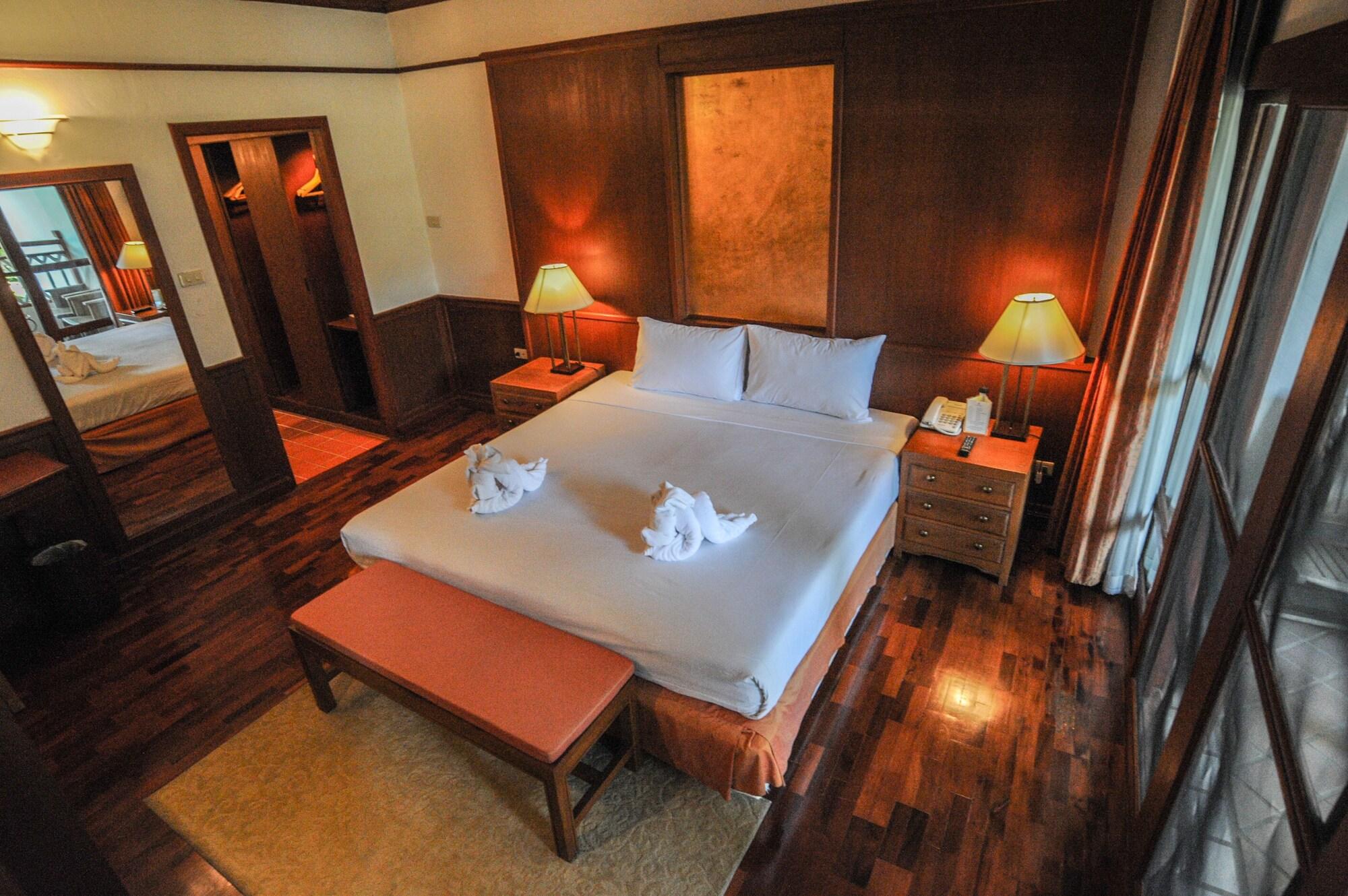 Suan Bua Hotel & Resort Ban Pong  Dış mekan fotoğraf