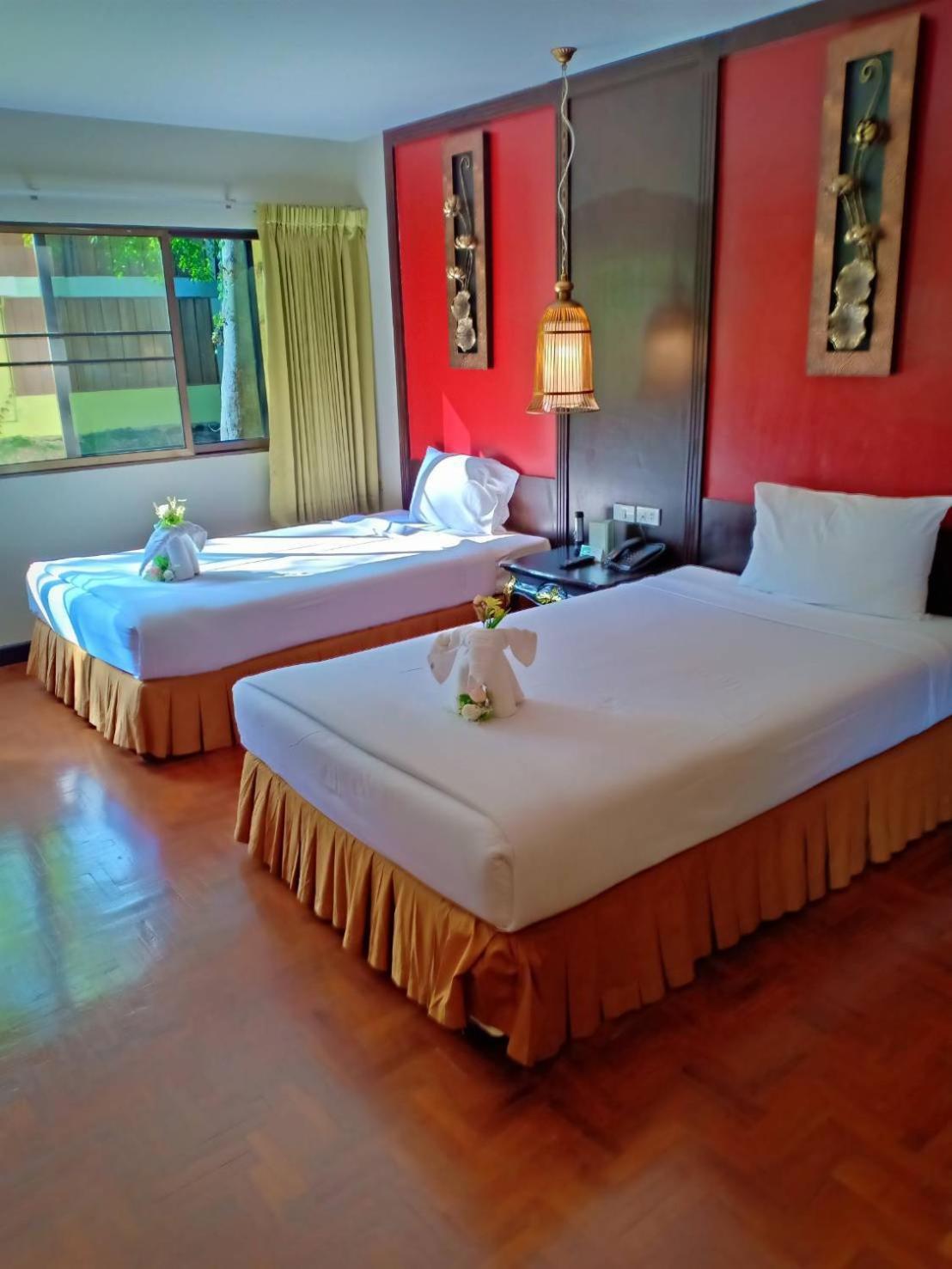 Suan Bua Hotel & Resort Ban Pong  Dış mekan fotoğraf
