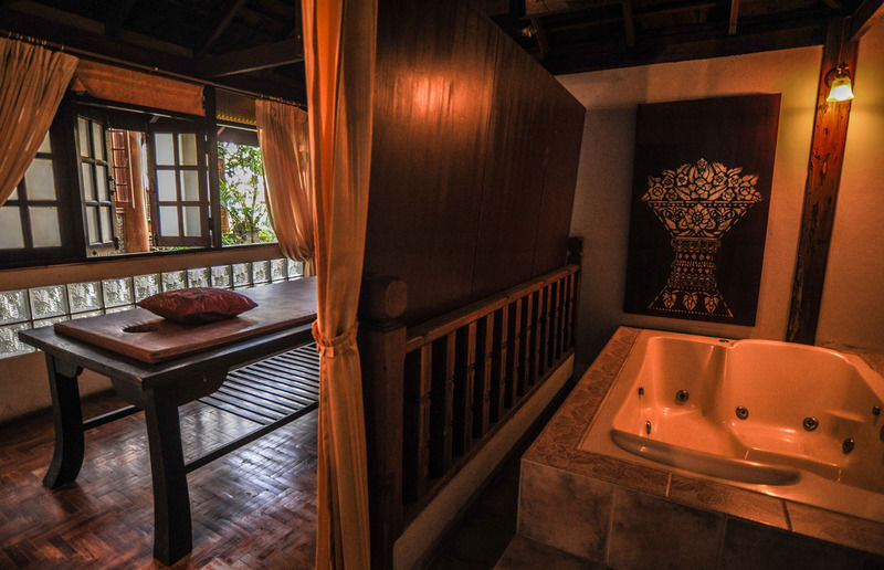 Suan Bua Hotel & Resort Ban Pong  Dış mekan fotoğraf