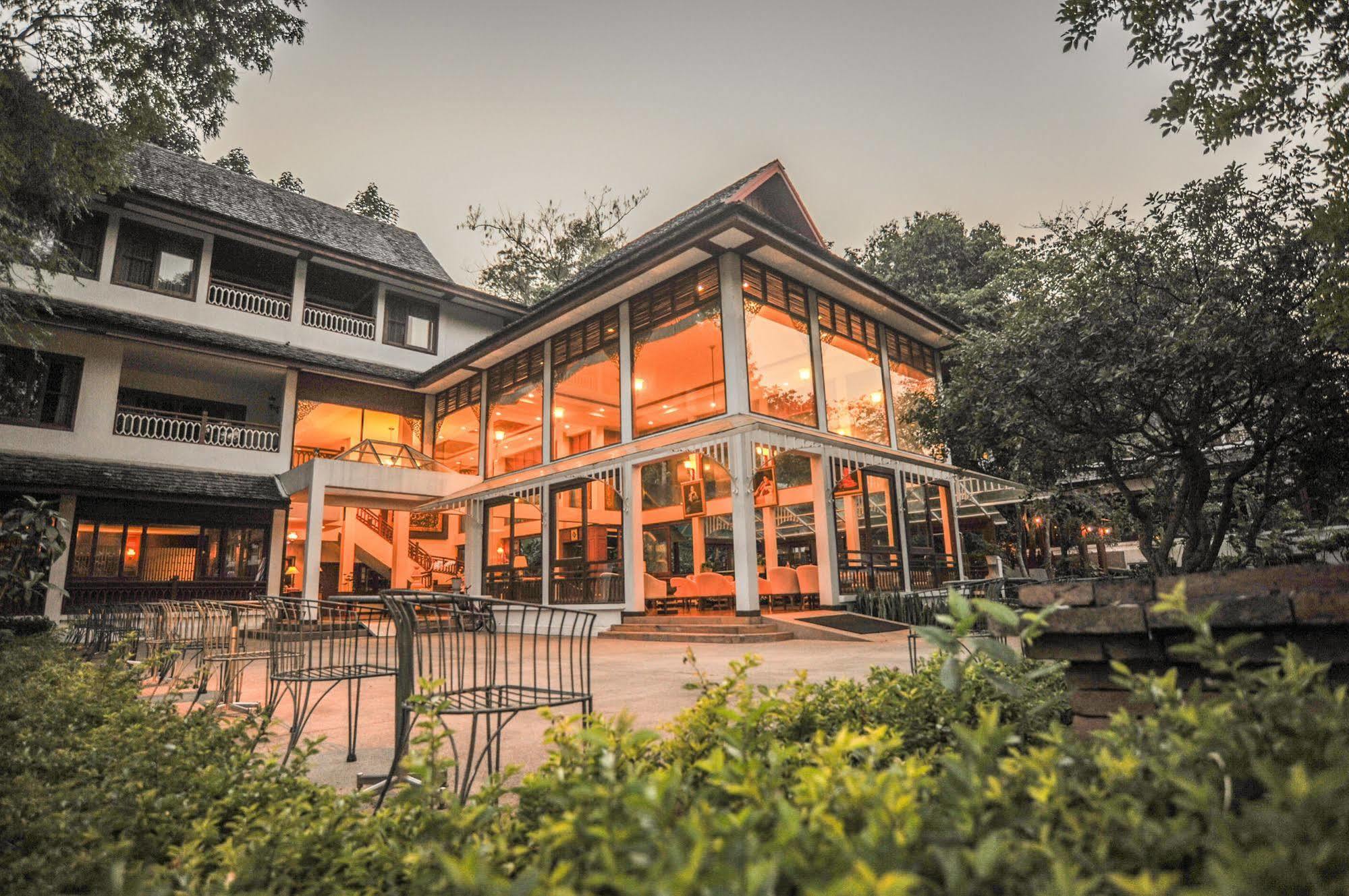 Suan Bua Hotel & Resort Ban Pong  Dış mekan fotoğraf
