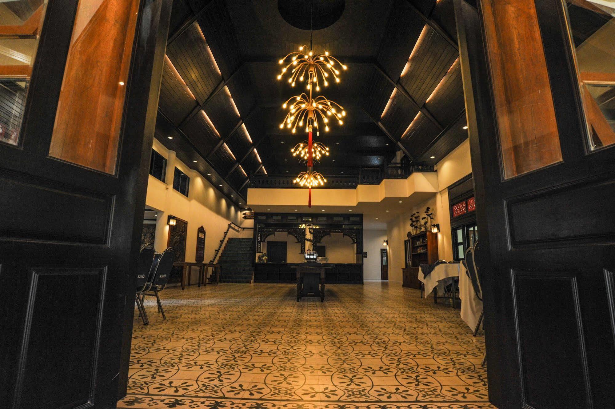 Suan Bua Hotel & Resort Ban Pong  Dış mekan fotoğraf