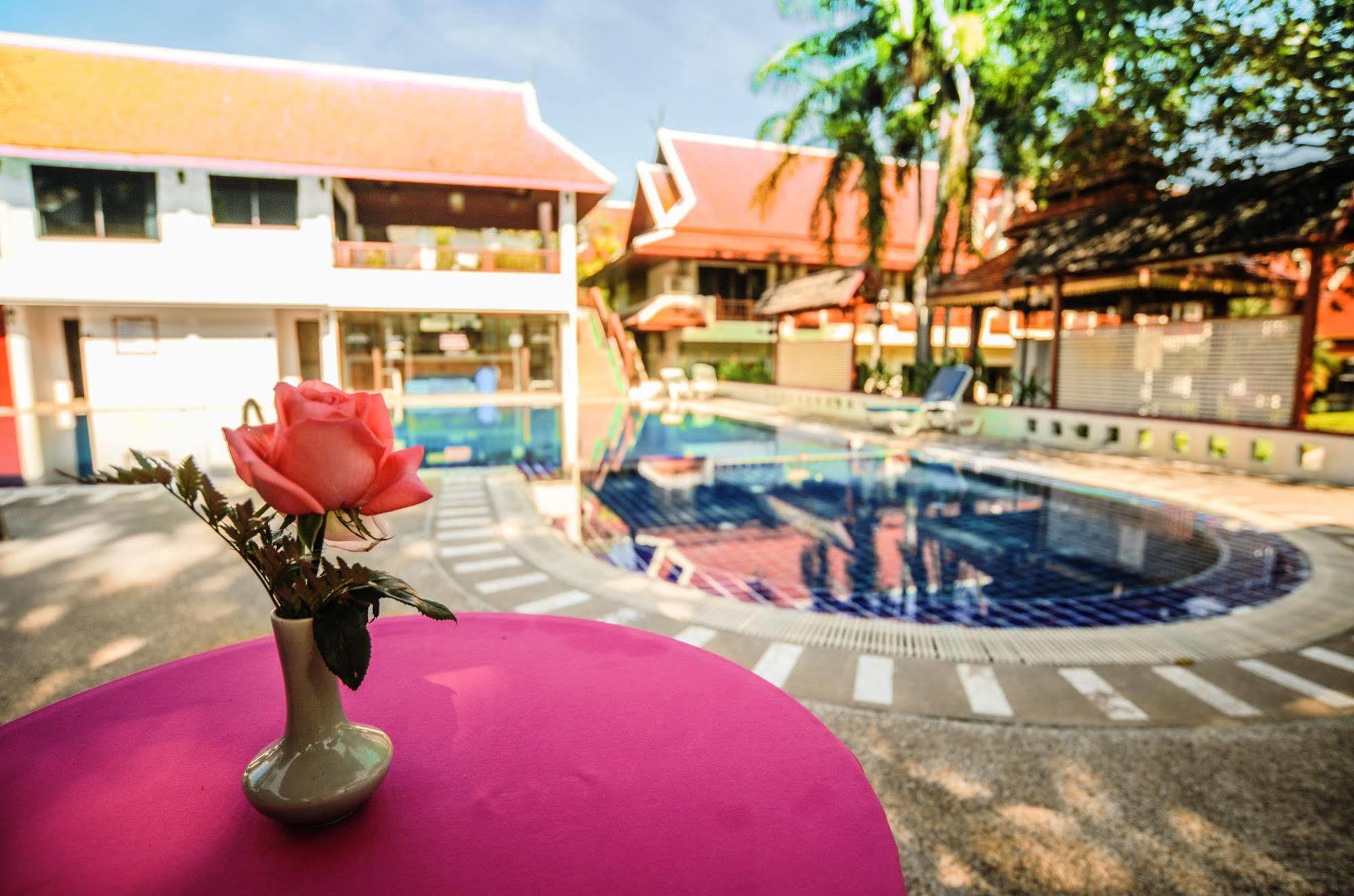Suan Bua Hotel & Resort Ban Pong  Dış mekan fotoğraf